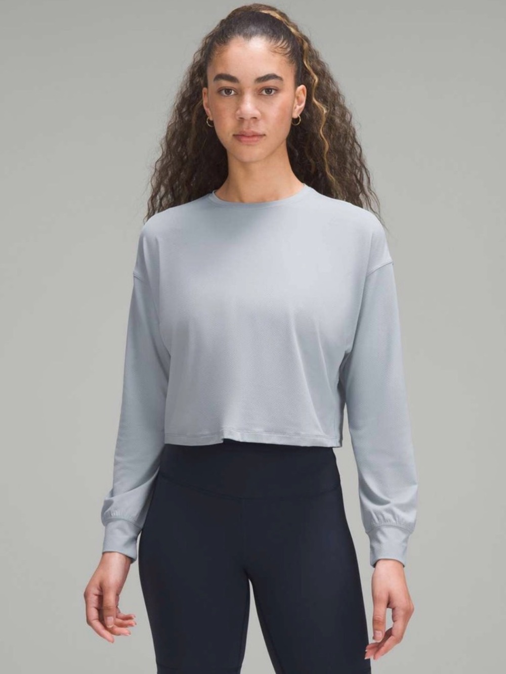Lululemon Women’s Long-Sleeve Cropped Tee in Light Gray